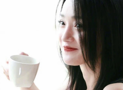 Châu Tấn gây bão mạng bởi loạt ảnh hậu trường 10 năm trước 