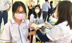 Chuyên gia cảnh báo hiện tượng trẻ ngất xỉu sau tiêm vaccine COVID-19
