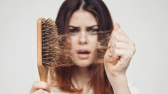 5 lý do khiến bạn bị rụng tóc nhanh 