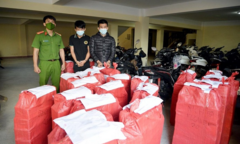 Gia Lai: Khởi tố vụ vận chuyển gần 9 tạ pháo lậu