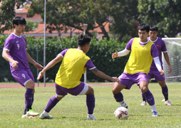 Tuyển Việt Nam chia quân đá đối kháng, sẵn sàng gặp Malaysia 