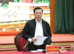 Bí thư Hà Nội: Yêu cầu bố trí đủ trạm y tế lưu động khi ca F0 tăng mạnh