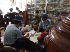 Giám định chất lượng 20 mẫu thực phẩm chức năng tại 7 quầy thuốc Tiền Giang