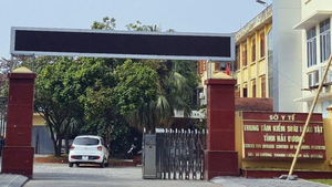 Tạm đình chỉ Giám đốc CDC Hải Dương phục vụ điều tra