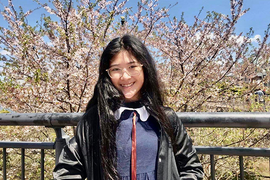 Con gái 15 tuổi của NSND Hồng Vân 'dậy thì thành công' thế nào?