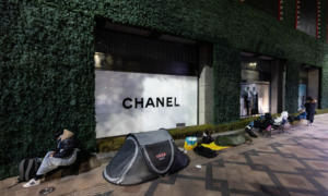 'Tôi thà mua một chiếc túi Chanel còn hơn đầu tư vào chứng khoán'