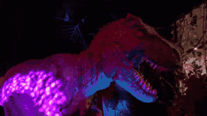 Video: Lạc vào thế giới khủng long như thật ở TP.HCM