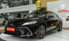Toyota Camry 2022 có đủ hấp dẫn khi tăng giá bán?