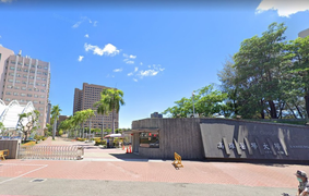 Bị 'bêu' dốt tiếng Anh, phó giáo sư kiện sinh viên ra tòa, đòi bồi thường nửa tỷ