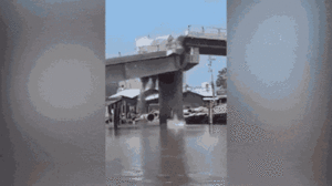 Video: Khoảnh khắc cầu Cái Đôi Vàm sập nhịp chính, rơi xuống sông