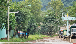 Thi công nhà máy xử lý rác Khánh Sơn: Dân tố bị cưỡng chế, chính quyền nói gì?