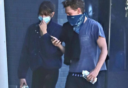 Con gái Cindy Crawford hẹn hò tài tử Austin Butler?