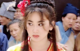 Tuổi U60, nàng Phan Kim Liên gợi cảm nhất màn ảnh vẫn gây bão vì cảnh nóng