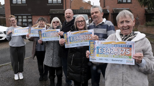 Cả làng trúng xổ số 250 tỷ đồng ngay trước Giáng sinh