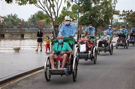 Hơn 3.000 du khách quốc tế đến Việt Nam bằng hộ chiếu vaccine