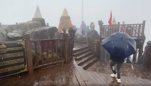 Tuyết rơi trên đỉnh Fansipan sau Giáng sinh