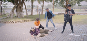 'Thương ngày nắng về' tập 19: Duy cứu bà Nga khỏi đám côn đồ