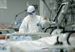 Hà Nội: 96% bệnh nhân COVID-19 tử vong ở Bệnh viện Thanh Nhàn chưa tiêm vaccine