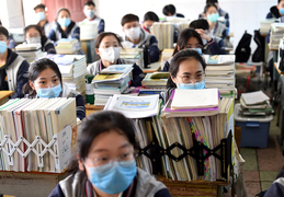 Video một ngày ôn thi đại học của học sinh lớp 12 gây bão