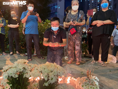 Tưởng niệm bé gái nghi bị hành hạ đến chết: 'Sao người ta ác với con như vậy?'