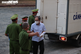 Xét xử cựu Phó Bí thư Thường trực TP.HCM Tất Thành Cang cùng đồng phạm