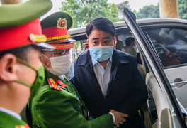 Bộ Công an: Ông Nguyễn Đức Chung đến tòa bằng xe 7 chỗ là đúng quy định