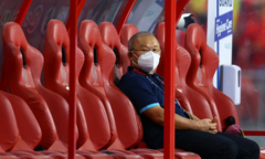 Báo Hàn Quốc: 'Vị thế HLV Park Hang Seo suy giảm sau thất bại ở AFF Cup'