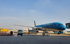 Các hãng hàng không bắt đầu mở bán vé bay quốc tế