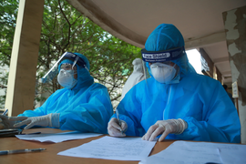 Thêm 17.000 ca COVID-19, Hà Nội 1.866 ca