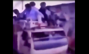 Hành khách bị cộc đầu đau điếng vì tài xế ẩu