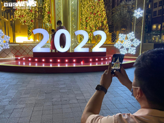 Trực tiếp: Lễ đón năm mới 2022 trên cả nước