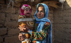 Afghanistan: Nhiều gia đình tuyệt vọng bán cả con để có miếng ăn
