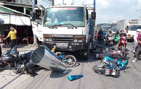 73 người thương vong vì tai nạn giao thông trong 3 ngày nghỉ Tết Dương lịch