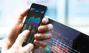 Bứt phá ngay phiên đầu năm, VN-Index vượt đỉnh lịch sử 1.500 điểm