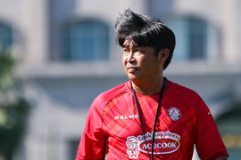 HLV Trần Minh Chiến mắc COVID-19 