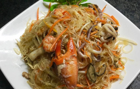 Mẹo xào miến không bị dính và vón cục