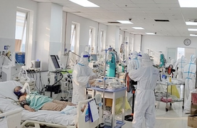 Hà Nội có 385 F0 nặng và nguy kịch