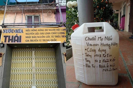 Những màn quảng cáo 'đỉnh cao' khiến người đọc không thể bỏ qua vì 'quá mặn'