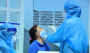 Cả nước thêm 16.135 người mắc COVID-19, Hà Nội gần chạm mốc 3.000 ca bệnh