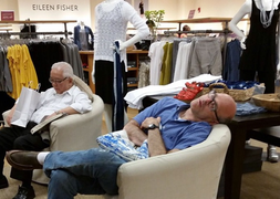 Trả giá siêu đắt khi bắt chồng cùng đi mua sắm