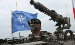 NATO chỉ tìm cách kiềm chế Nga, cùng nhau hợp tác là lời sáo rỗng