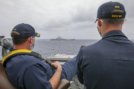 Bức ảnh làm lộ hạn chế của tàu sân bay Trung Quốc