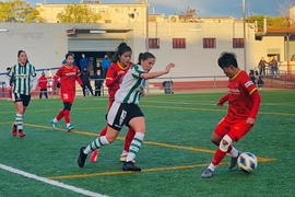 Gần cả đội mắc COVID-19, tuyển nữ Việt Nam chỉ còn 6 cầu thủ khi đến Ấn Độ