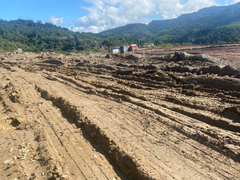 Ảnh: Cận cảnh con đường 'ác mộng' lên Cửa khẩu Quốc tế La Lay ở Quảng Trị