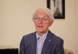 Chủ nhân giải Nobel Vật lý: Giải thưởng VinFuture tương đồng với Nobel