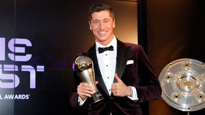 Lewandowski xuất sắc nhất thế giới năm 2021