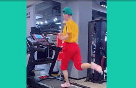 Thanh niên 'lầy lội' gây cười trong phòng gym