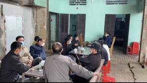 Bé gái 3 tuổi có đinh trong hộp sọ: Tạm giữ người mẹ và tình nhân