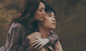 Kỷ niệm 9 năm bên nhau, Quốc Trường khoe ảnh tình tứ với Bảo Anh