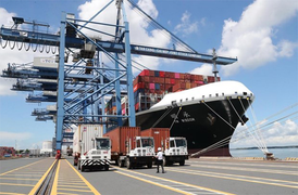 COVID-19 khó lường, kinh tế ảm đạm, ghìm cương lạm phát cách nào?